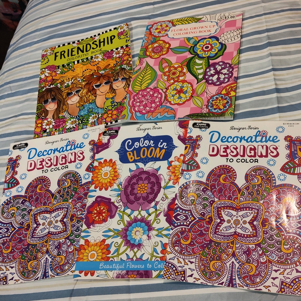 Multiples Colorful Decorative Design Books
